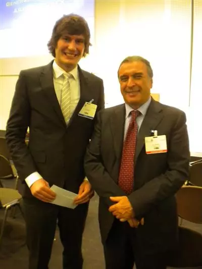 Giovanni Florian premiato da Assiom Forex